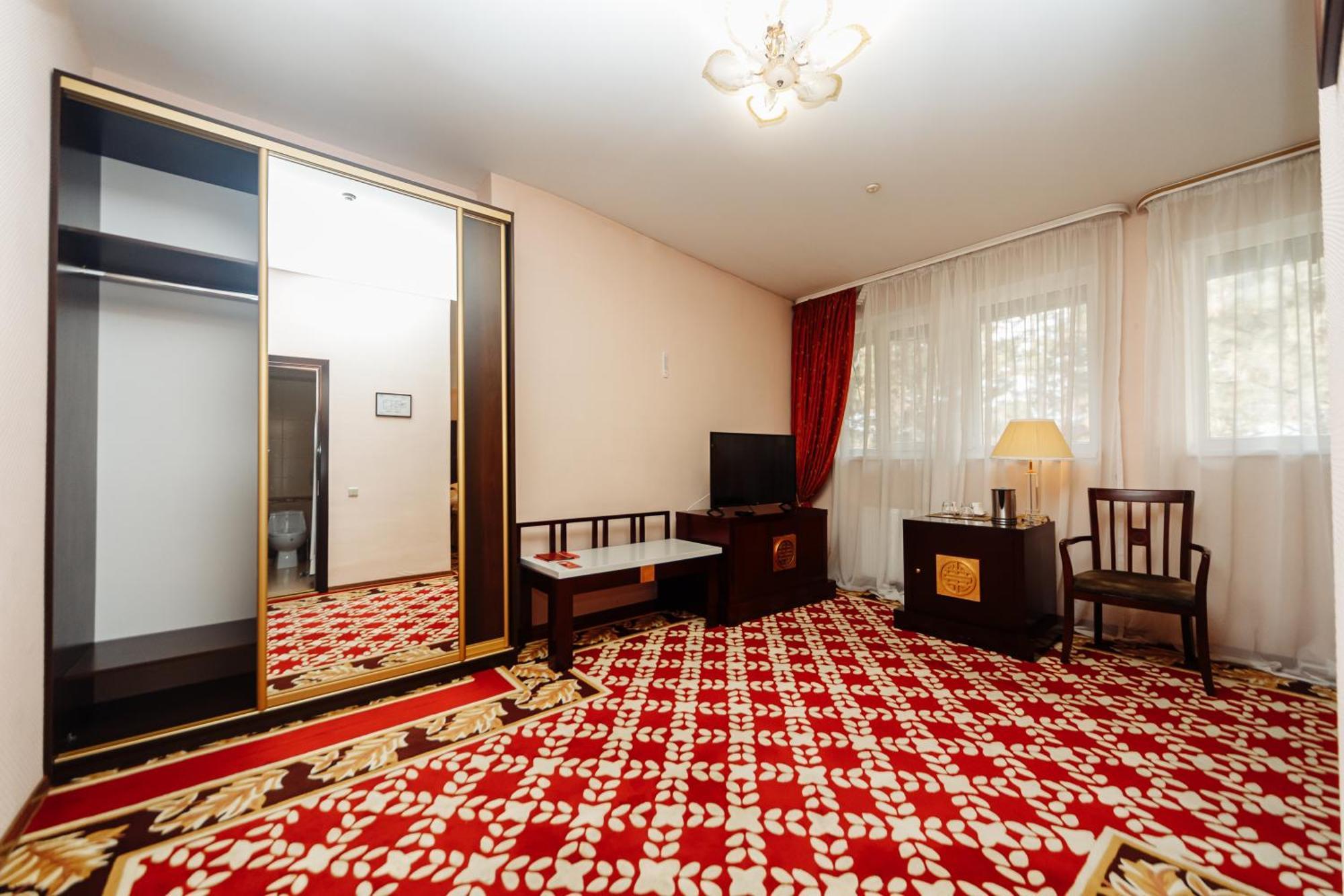 Hotel Royal Park Chisinau Exterior foto