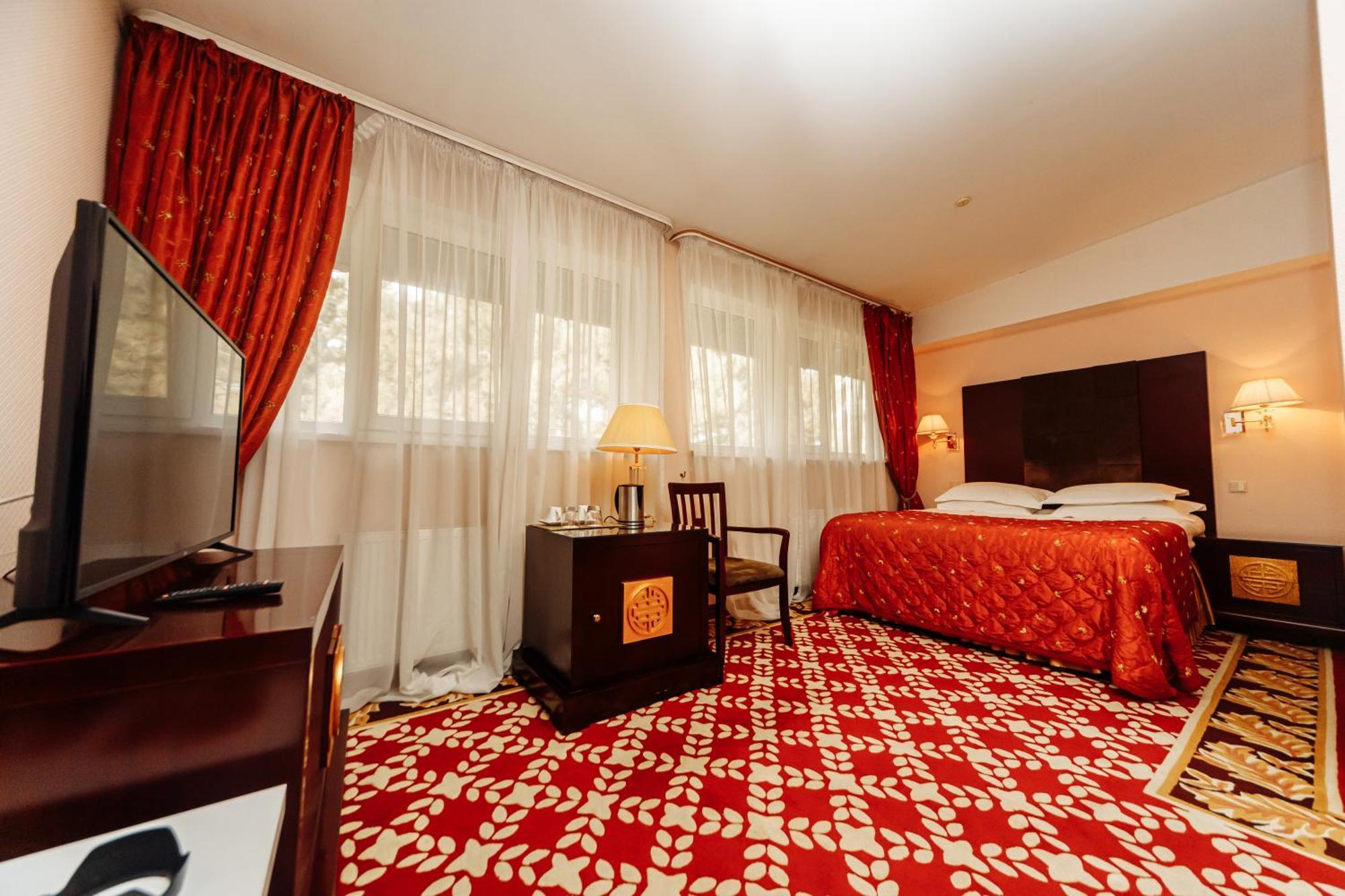 Hotel Royal Park Chisinau Exterior foto
